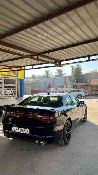 سلام عليكم دوج جارجر موديل 2023 كلين  سياره جديده. ماشيه ١٣ كيلو.  سعر 275   ستفسار عله رقم. ***********
