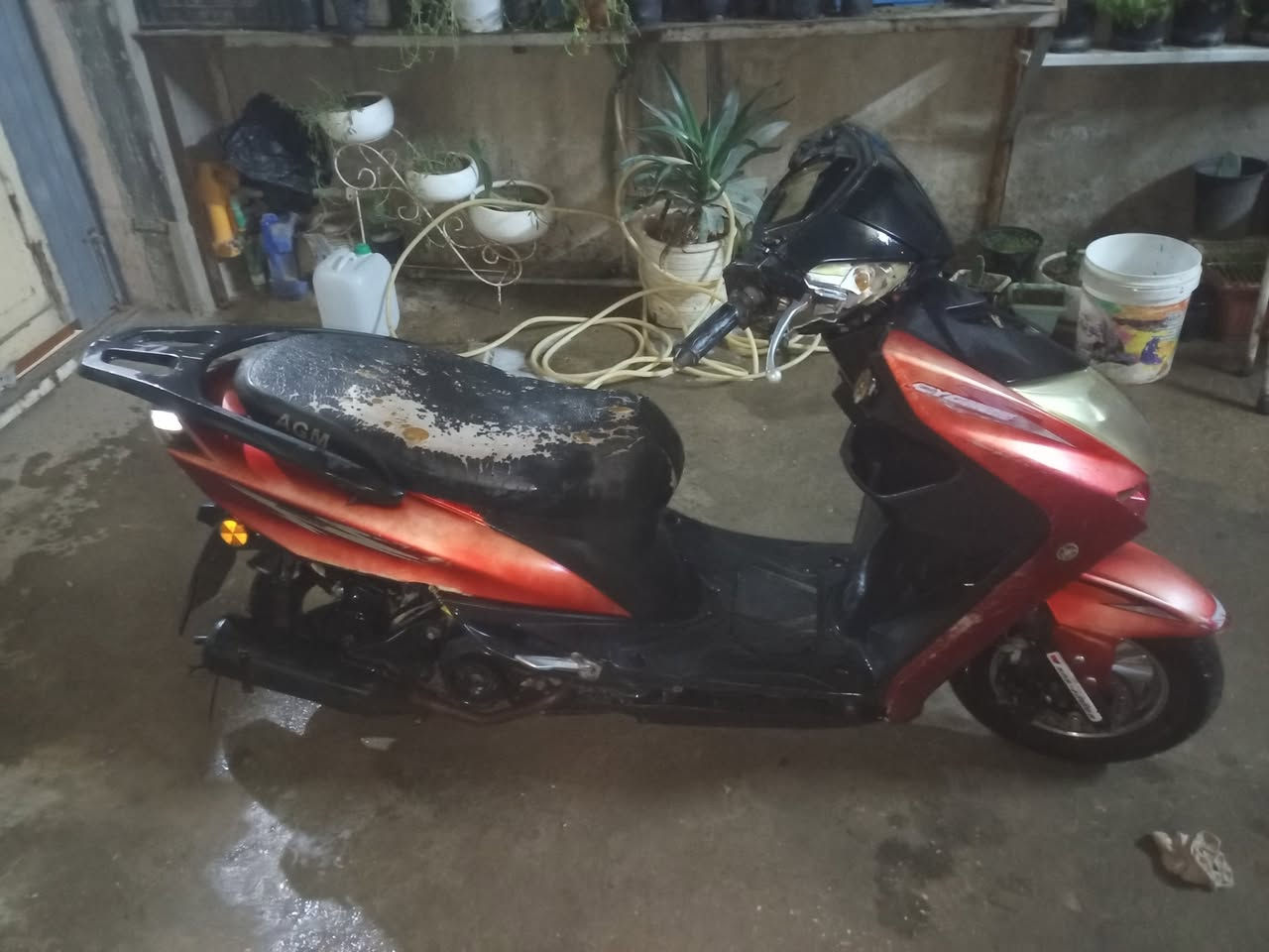 سلام عليكم سكنس البيع دراجه محرك ما مفتوح وبيها شوي نوقص سعر 250 وبيها مجال المكان كربلاء الطاقه (***********)
