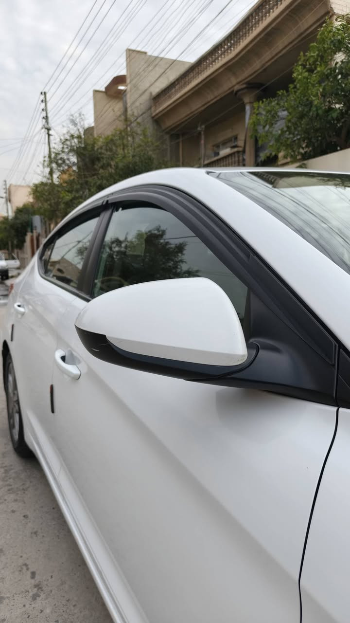 للبيع 🔴
النترا 2017 وارد امريكي 
المواصفات نص فول SE مكينة كير شرط
اللون أبيض صدفي 
حجم المحرك ( 2000 ) 4 سلندر دوش 
تبريد تدفئة فول كهربائيات كله شغال 
رقم دهوك بأسمي سنوية هزة كله جديد 
للاستفسار *********** - ***********
