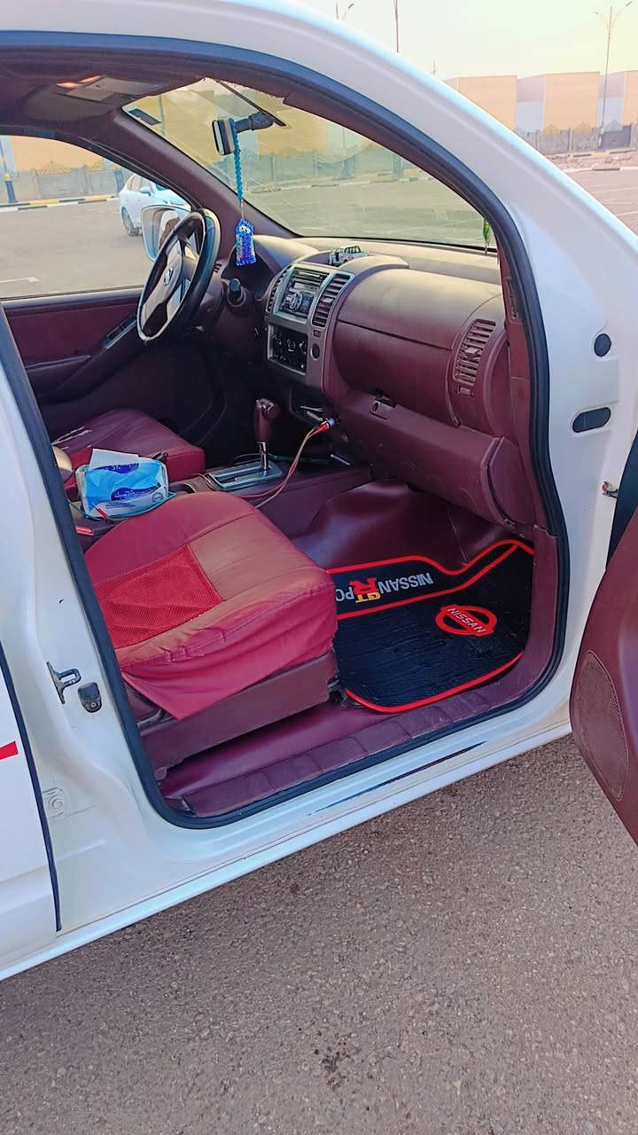 سلام عليكم نيفارا للبيع مديل 2013🧿
كير اوتماتيك ماكان السياره كربلاء حي الاطارات
 سنويه لحد ٢٠٢٨سياره خير من الله نضيفه كلش 🧿
السعر 130 وبيها مجال كلشي بيها شغال تخم تاير 
جديد نفس ماوضح بصوره ***********
رقم بغداد
