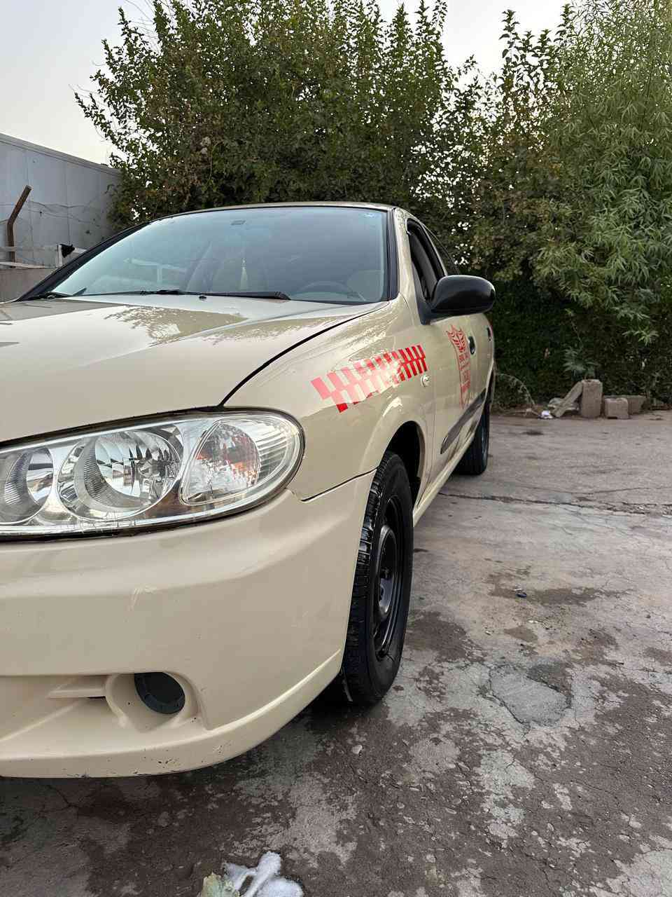 نیسان سە نی یابانی 
مۆدێل 2011
سبوخ بە س یە ک دە رکا *********** أربيل, العراق
