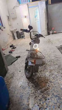 دراجه شحن 4 بطاريات دراجه جديده كله شغال تمشي 45 السعر 185 موجود توصيل...