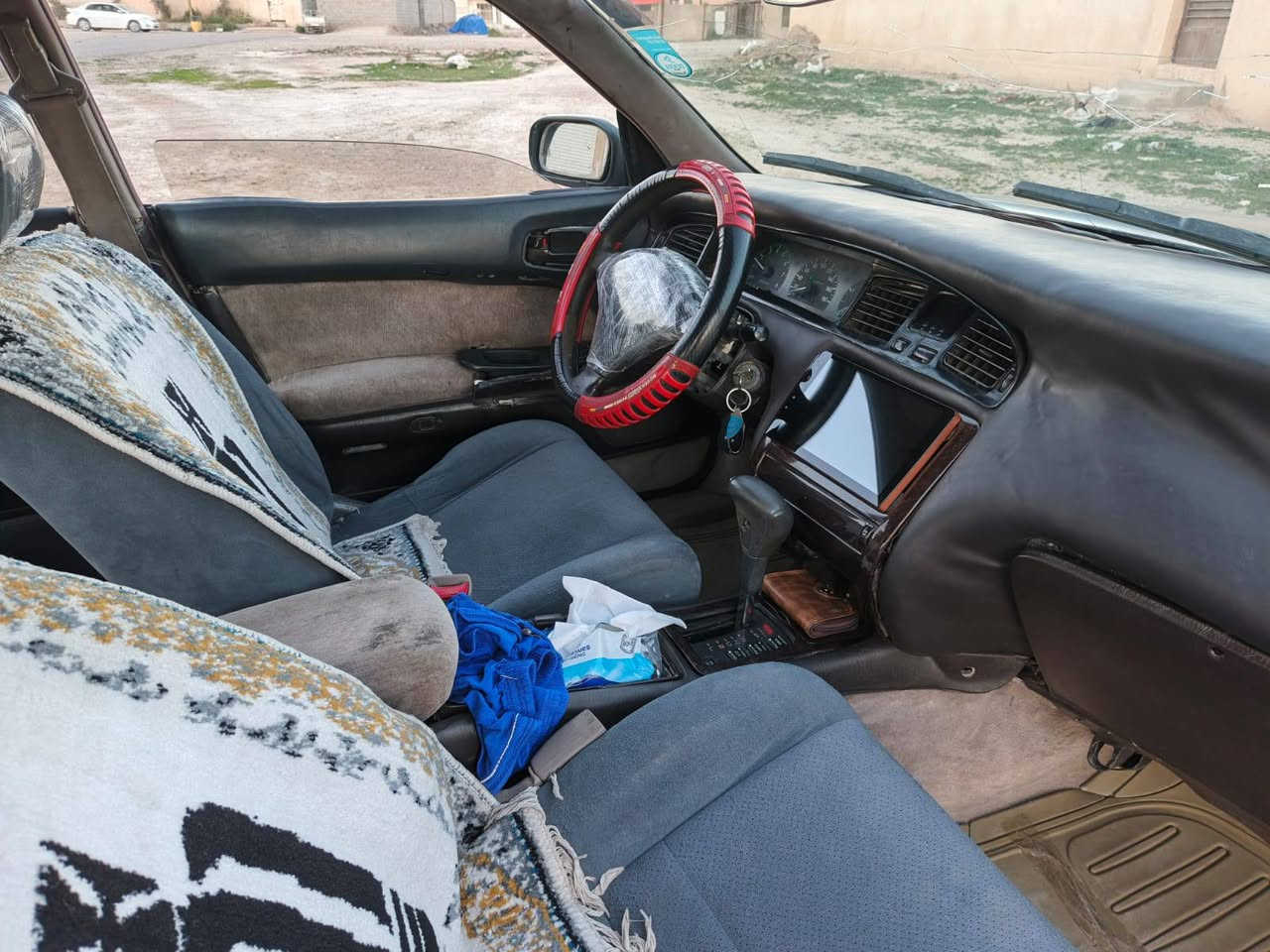 بطه للبيع محرك 2500. موديل 92
كير وصدر وتايرات وكهرباء كلها تمام
بيها صبغ عام  السبب جراد فقط
مكفوله من الكص والدعم والكلبه 
رقم صلاح الدين   26
السعر المطلوب 43 مكاني تكريت
***********..***********
.
