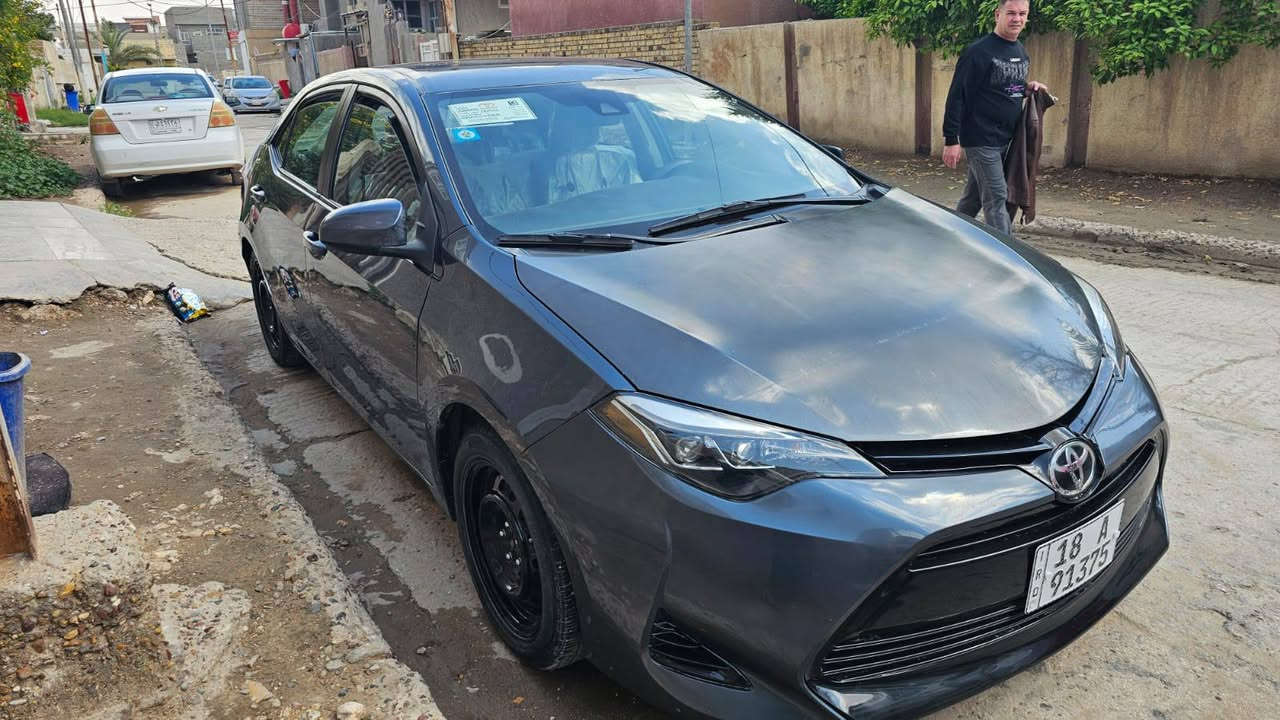 كورولا موديل 19 لون ازرق حادث جاملغ وبنيد كير محرك مكفولات تخم تاير جديد رقم بابل إنكليزي بأسمي جاهزه من كل النواحي السعر 132$ وبيه مجال رقمي ***********
حله حي البكرلي قرب النفق
