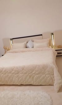 غرفة نوم • شبه جديد • دوشك طبي