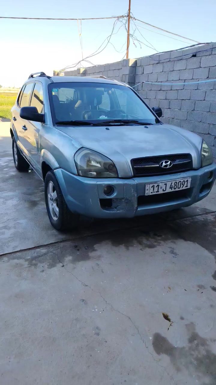 للبيع توسان موديل 2007 رقم بغداد انكليزي بأسمي هزة جديدة مكينة 2000 دوش كير ومكينه خير من الله تبريد ثلج تخم تاير جديد صدر امامي خلفي جديد بيها فقط جاملغ صفحه الصدر معمر نفسه السياره كلش حلوة وترايها وين ما يعجبك
السعر 97 وبيها مجال 
***********
***********
