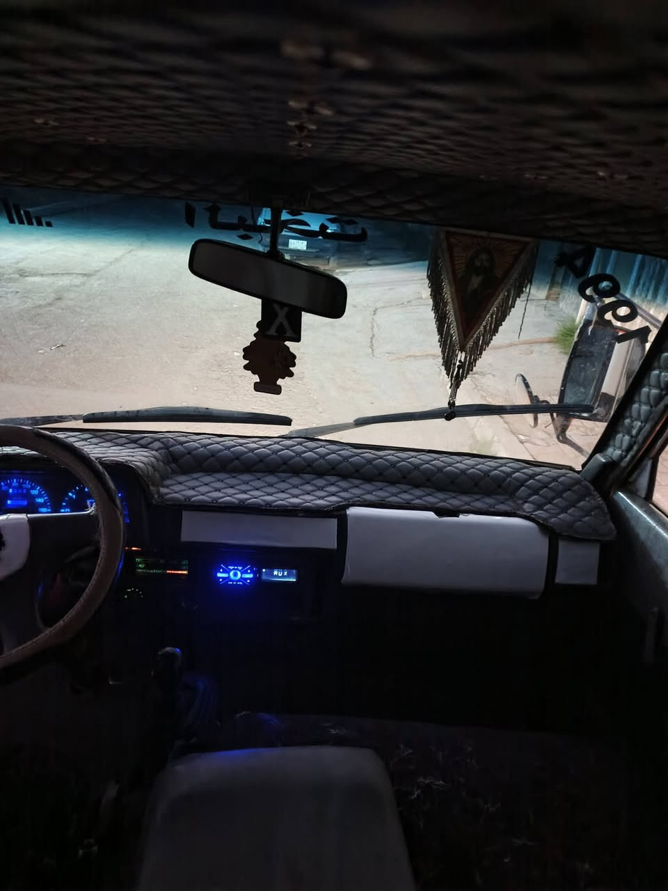 سلام عليكم لبيع سياره موديل 94 رقم بغداد سياره مكفوله كفاله عامه تحويل ثاني يوم  المكان بغداد بسمايه سعر خاص ***********
***********
