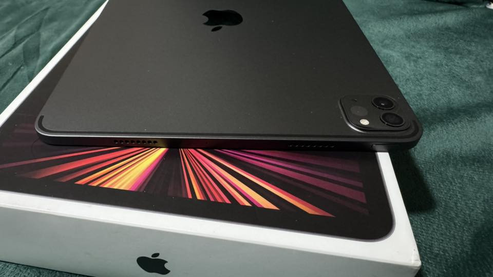 ايباد برو m1 ذاكرة 256
الايباد اخو الجديد استعمال بسيط دراسه فقط 
شخط مابي اخو الجديد ذاكرة 256 كيكا
كامل ملحقاته موجوده ويا
مكان كربلاء 
***********
