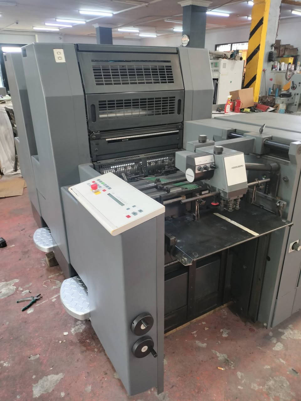 Haidelberg sm52-2P
قلاب
95 مليون
مجهزة للترقيم
بحالة ممتازة
الكرمل لتجارة ماكينات الطباعه
00962795097568
00905396261258


**إذا كنت صاحب هذا الإعلان وتريد حذفه لأي سبب، رجاءا أرسل رسالة إلى الدعم الفني**