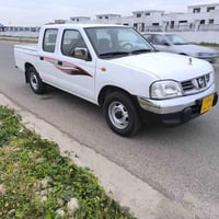 نيسان دبل • ٢٠١٢ • كالار