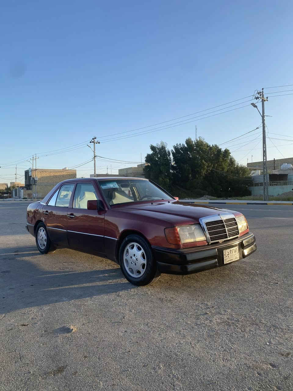 يا الله
مرسيدس دب موديل 1991
رقم بغداد بسمي تحويل مباشر سنويه ما منتهيه بيه مشروع وطني وين ميعجبك احول 
محرك وكير بطه 2500 جدد 
تخم تاير وحداديه امامي خلفي جدد سياره مكفوله كص والنقل الجثه والضربه القويه 
السعر 40 وبيه مجال بسيط 
مكان واسط 
الاستفسار على هذا الرقم ***********
اخوان مكلف بنشر لحد يدخل خاص يعجبك اتصل 📌
