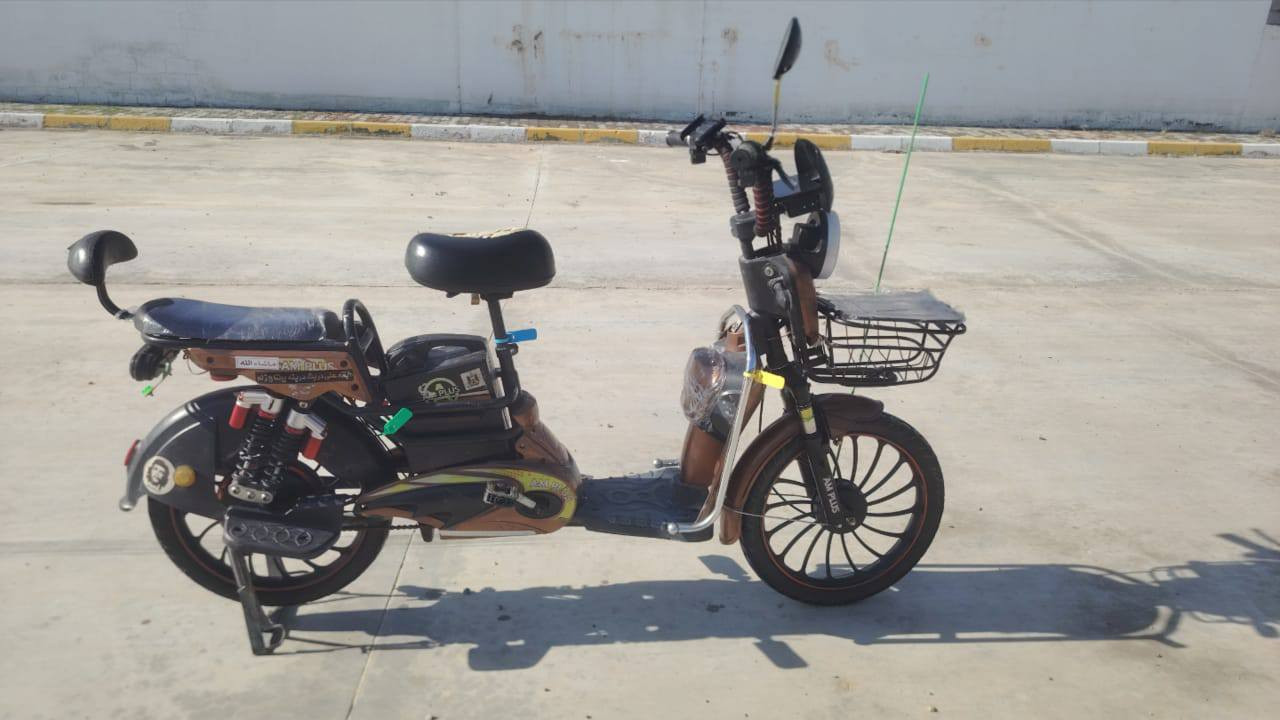 السلام عليكم بيسكل🚲 شحن للبيع موديل2025 سرعه 99💯4نمر تيرات جديد  ليت زينون كامل مكمال💯 بك ليت شقال شحنه جديد5بطريات جديد بيسكال🚲 فوللل نضافه دبالاشاره السعر، 300او بي مجال للشراي قليل  خابر او اودللل ***********مكاني كركوك دوميز
