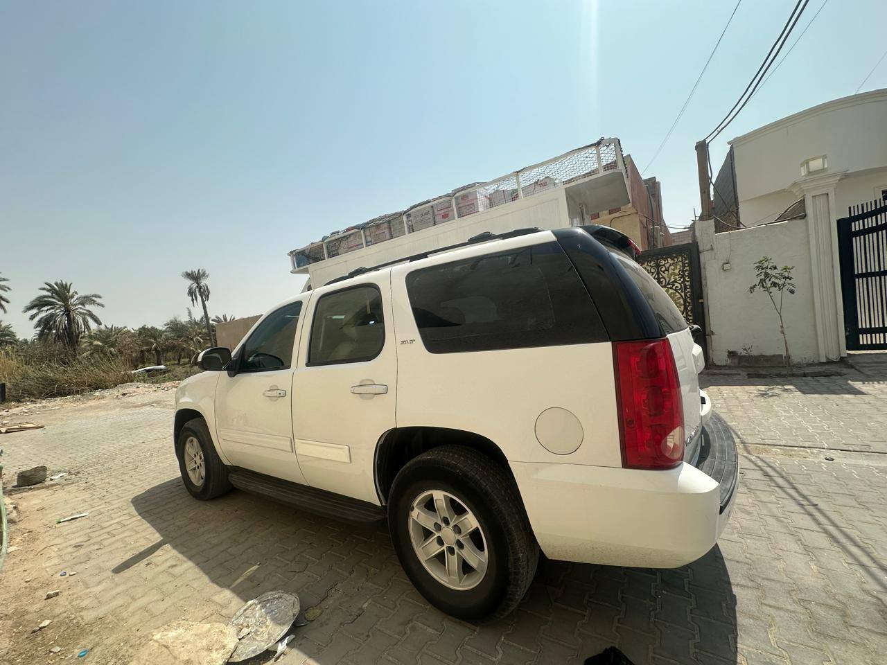 السلام عليكم 
يوكن موديل ١٠ فول مواصفات SLT وارد خليجي 
ادوات ادوات 
كفالة سرقة عشائر انتربول وكصة 
كير مكينه حدادة تخم تأير ممتازين 
السعر ٨٥ وبية مجال 
تواصل وتساب 
***********
مكان السيارة البصرة
