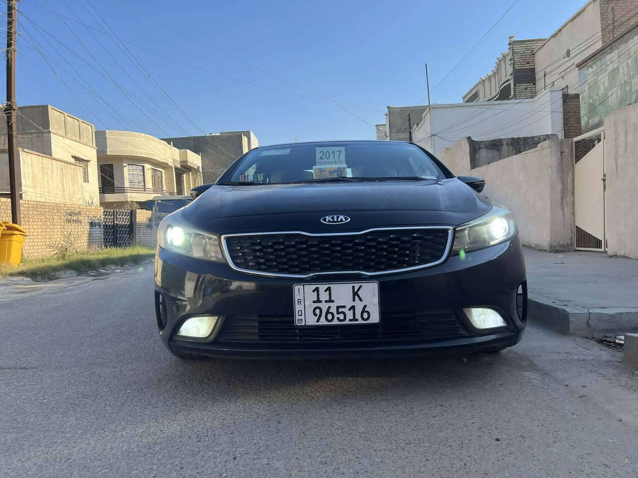 للبيع (( فورتي 2017 )) فئة 🇰🇷 EX 
مواصفات فول EX 💯
رقم بغداد ( الرقم الدولي) بأسمي تحويل ثاني يوم ✅
________________________________
⬇️⬇️

محرك 2000  🎖️
اللون (ااسود ملكي  🖤)
تدفئة ♨️+ تبريد قطعتين ❄️  
تدفئة ستيرن 
تدفئة كشنات
ويل كب كروم + تخم تاير جديد
نظام كم ونظام الميل 
منظومة زنون 💡
ماشية 168 كم 
بصمة
تحكم ستيرن جهتين
رادار جهتين
كامرة خلفيه
مازات عدسات زنون
حساسات خلفية رادار
مري شفط
ترحيب اشارة + ابواب
اشاير بالمري
مسجل شاشة
قرص CD +اواكس + بلوتوث
ثلاثة انظمة 
داخل جلد 
مقاعد منفصلة
كشن السائق متحرك مع التشغيل 
انظمة خزن كشنات
فتحة سقف
تحديد مسار 
كروز سرعة
وهواي مواصفات بيها بعد
مابيها اي شي نقص سيارة كاملة مكملة متصرف عليها ولا فلس
ومتعوب عليها . بالخير على الي ياخذها 
ملاحظة : حادث امريكا كما موضح في الصور بنيد ايرباك ستيرن راجع سستم وبردة اليمين  👍🏻
يعني الايرباكات شغالة وسليمة
________________________________
السعر {127$] ورقة و بيها مجال للشراي
 
    بغــداد / العطيفيـة
   ***********
        ابــو علــــي
