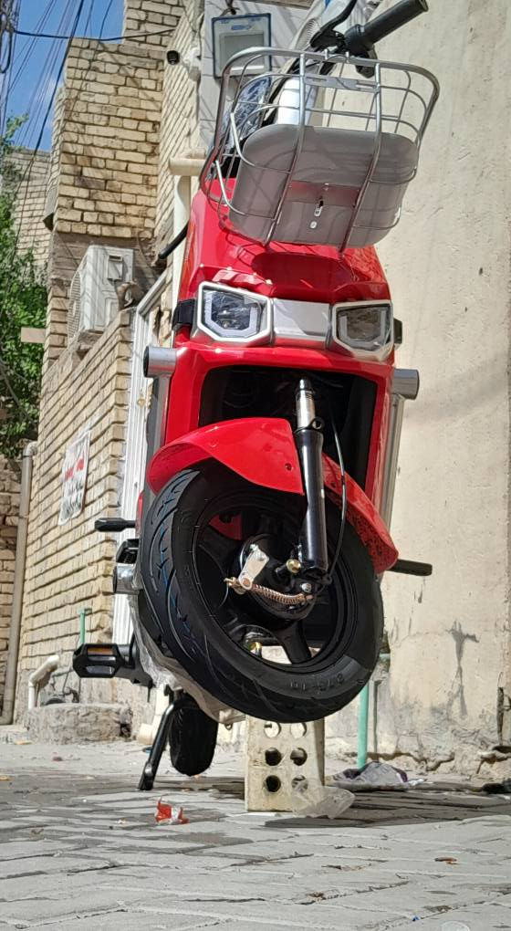 سلام عليكم دراجة شحن لبيع 10R
موديل2025
جديدة دراجة  
دراجة كهربايات كاملة معدا هورن
دراجة اربع بطاريات
نضام سرقة
شاير يمنة يسرة
سرعة50
سعر 500 وبيهة مجال بسيط 
رقم الهاتف ***********
