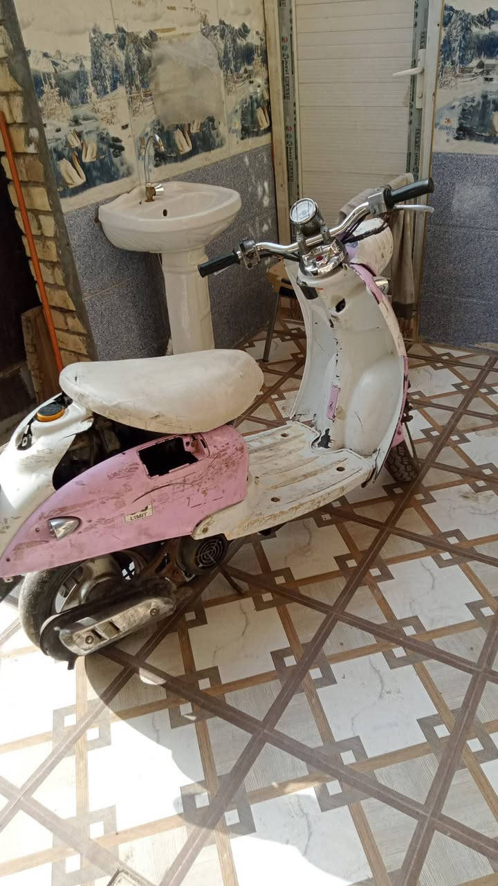 دراجه عبد الحليم للبيع السعر ٧٥ الشراي يتصل   ***********
