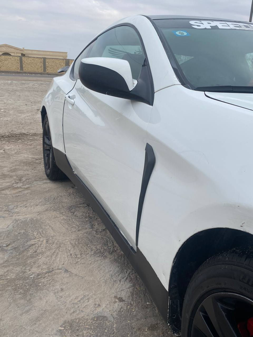 سلام عليكم جنسسز تك باب  
موديل 2011
وارد خليجي بيه صبغ ومعجون بلخليج
كير ومكيته vvt3000

*********** القرنة, البصرة
