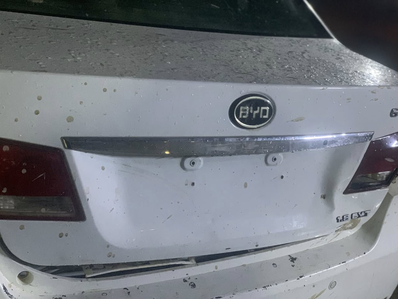 سلام عليكم غراض كلهن نضيفات بس وصخات بيهن طين.  شنو تحتاجون موجود شراي يتصل شنو يحتاج ويدلل مكاني بغداد بلديات ***********
