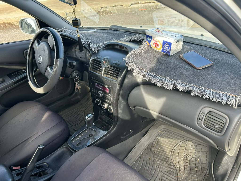 سلاوی خوا له هه مولایه ک 
نيسان صني  ٢٠٠٩ سپی سه ده ف  كوري ناوره ش ره قه م سلیمانی 
بی بویاخ ته نها که می ساردی هه یه 
چوار جام کاره با قوفل مه رکه رزی 
سه نه وی تازه یه تا ٢٠٢٩ 
گیرو مه کینه ی  نه کراوه ته وه 
زم مويال = ***********
سيعري ٩٥ گه لاو معامه له تكايه سه ياره كه هي من نيه  تيل بو خاوه ني بكه ن السليمانية, العراق
