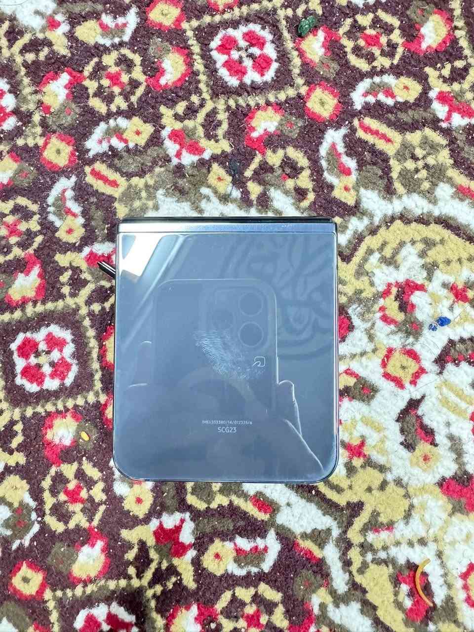 سامسونك Zflip 5
ذاكرة 256 رام 12
الجهاز المراوس او بيع  
الشاشه الخارجيه كامله بدون اي مشكله 
الجهاز الشاشه 120 هيرتز وكامله مجرد الكونكتر عطلان سعر الكنكتر التجاري 45 و الاصلي 100
متوفر ماسنجر
وواتساب ***********
