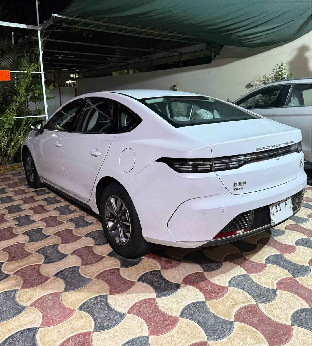 السلام عليكم
BYD دستروير 2025 
السيارة لون ابيض كفالة عامة
رقم بغداد بإسمي شرط المداور 
ماشية 16000
جاهزة السيارة ما بيها اي نقوصات
منزللها تطبيقات ومجهزها على اخر حبة 
السعر 20600 وبيها مجال بسيط
للاستفسار *********** النجف, العراق
