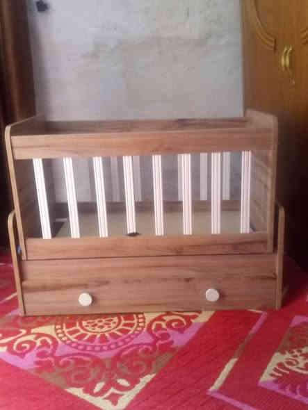 جربايه اطفال للبيع من عمر سنه لعمر اربع سنوات مستعمله قليل سعر 65 بها مجال مدينه الصدر حي طارق رقم الهاتف ***********
