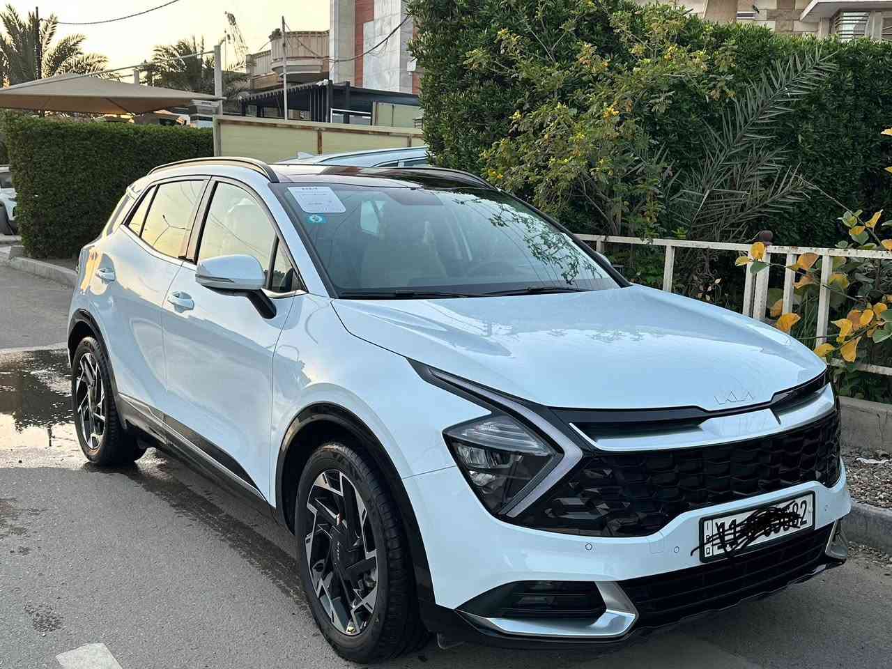 السلام عليكم
كيا سبورتج موديل 2024 سيارة فول مواصفات مكفولة خليجي 
رقم بغداد مكانها بغداد 
ماشيه 17,000km
بانوراما 
تدفئة كشنات 
كراسي كهرباء 
صندوك كهرباء 
شفتات ستيرن 
هند بريك بصمه 
تدفئة ستيرن 
الاطار الخارجي لسياره لاماع 
ويل حجم 19 
للاستفسار الاتصال متوفر واتس اب ***********
