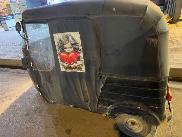 السلام عليكم تكتك 2017 للبيع رقم وسنوية جاهزة لتكتك نضيفه معمرة من ناحية الاخياسات مكاني بغداد مدينة الصدر السعر 4000 ممتواجد ع فيس رقم الهاتف ***********
