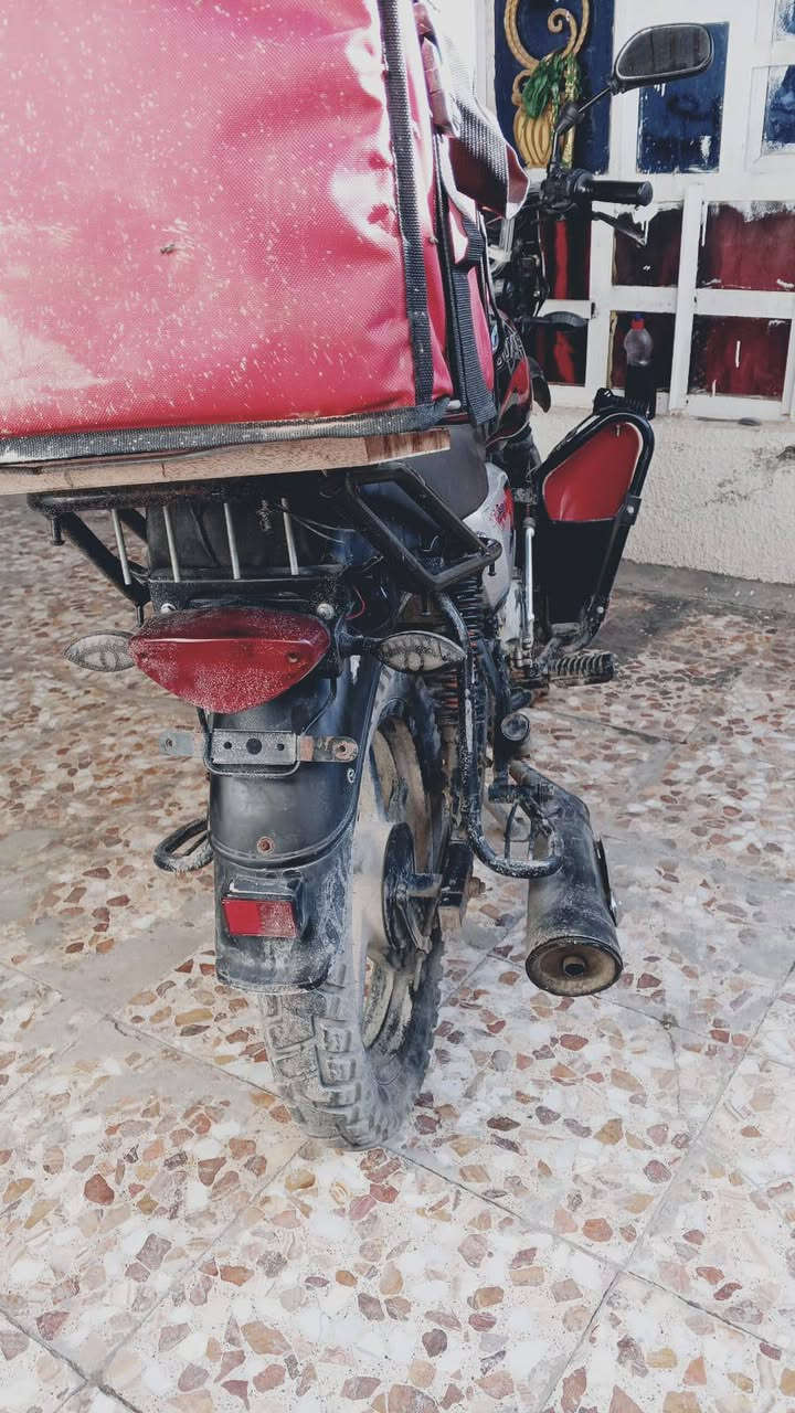 سعر 700 قفل كلش ولا ربع ينزل.
مكاني بغداد سبع قصور  دراجه اوراق كامله. 
***********
