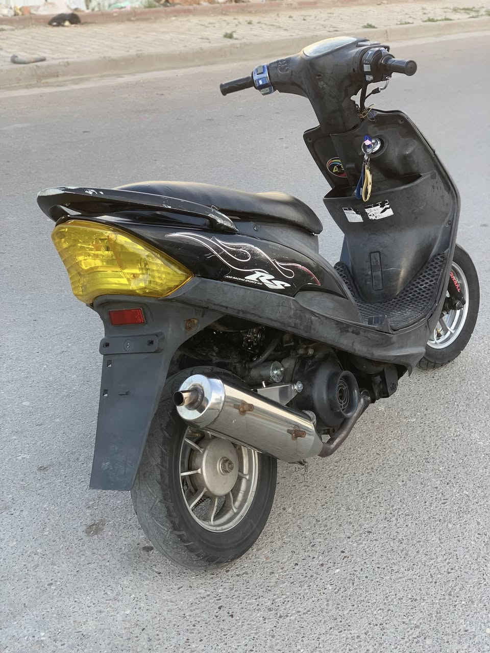 ماكس عدله للبيع دراجه تاخذه ربع متصرف عليها كفرات كامله بيه وياله مشيف بلادي ريش عدل بيه يدات برنبو دراجه شلعه ومعدل مكينه بلاديه ٤٩ 
سعر ٦٥٠ قفل قفل مكاني الحريه


**إذا كنت صاحب هذا الإعلان وتريد حذفه لأي سبب، رجاءا أرسل رسالة إلى الدعم الفني**