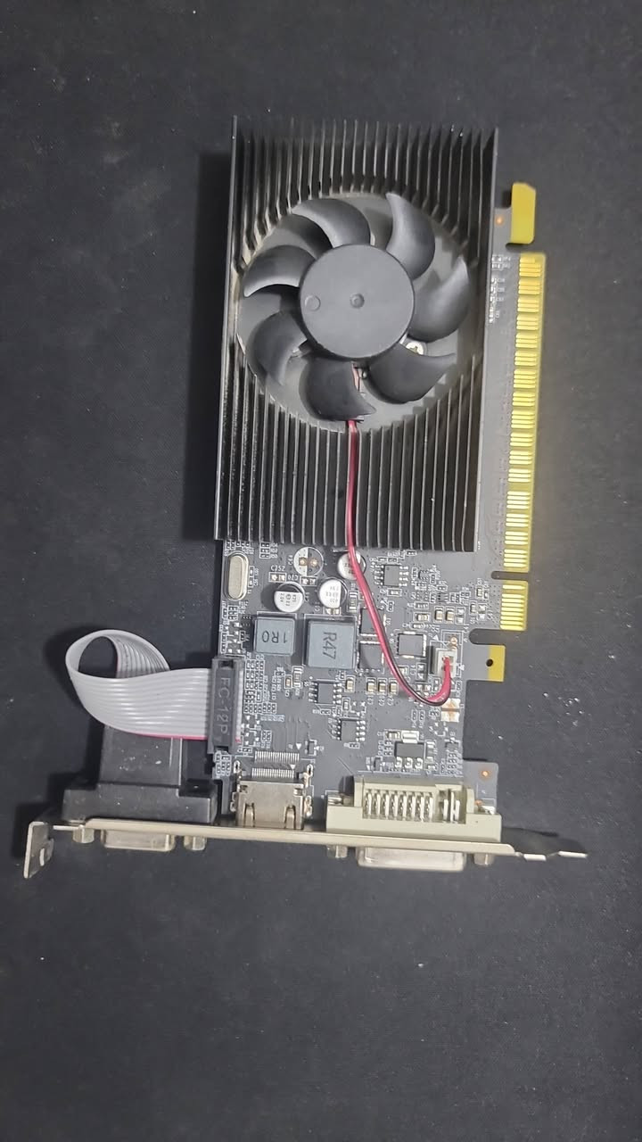السلام عليكم عندي هذول الغراض للبيع
معالج: i7 8700 بيه كرت مدمج مع مبرد مالته 
كرت شاشه : gt730 
رامات : ddr4 16gb samsung 
هارد : 1tb 
بورد : ما اعرف شنو نوعه الصراحه 
بور سبلاي : 250w hp 
يو بي اس : حجم 850 

كل القطع شغاله طبيعي ١٠٠ بل ١٠٠ ونضيفه حيل الي يريد قطعه يراسلني ويتدلل موجود توصيل 

مكاني بغداد الدوره حي المعلمين 
7748406454


**إذا كنت صاحب هذا الإعلان وتريد حذفه لأي سبب، رجاءا أرسل رسالة إلى الدعم الفني**