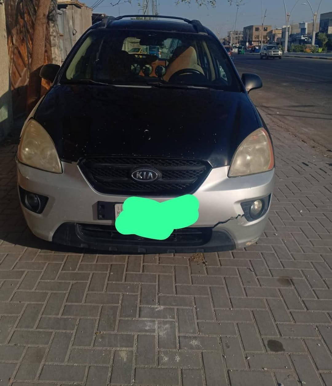 السلام عليكم 
عندي راندو للبيع مديل 9 لون اسود سنويه مخلصه هذا الشهر صاحبه ببغداد موجوده بابصرة محرك 6.. 2700 الشراي يتصل 
***********
البصرة
