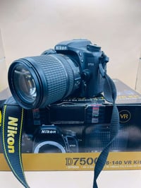 نيكون 7500 • عدسة 140.18 • شتر 17k