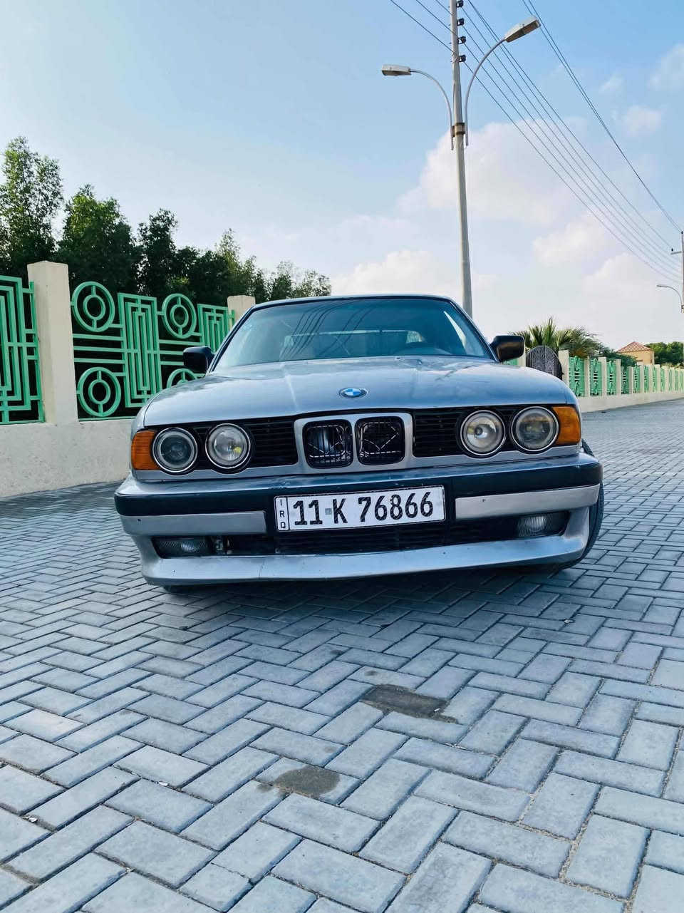 BMW مديل1988 
حجم535 
محرك كير كفاله ترايك شرط200
حداديه حلوه 70 بل ميه
رقم جديد سنويه باسمي 2029
صبغ عام جماليه مكفوله من ضربه قويه سياره شوف العين نصبه تخبل 
بيها كزوز تفصال صوت رياضي كلش حلوو مكان سياره بصره ام قصر
65 وبيها مجال
تواصل ستفسار *********** وتساب او تصال
