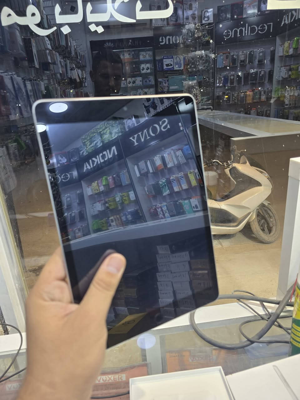 ايباد 9 ذاكره 256 مبدل شاشه اصليه
كامل ملحقات مع الضمان 
السعر 190 
العنوان بابل الهاشميه قرب مستشفى الهاشميه العام 
***********
