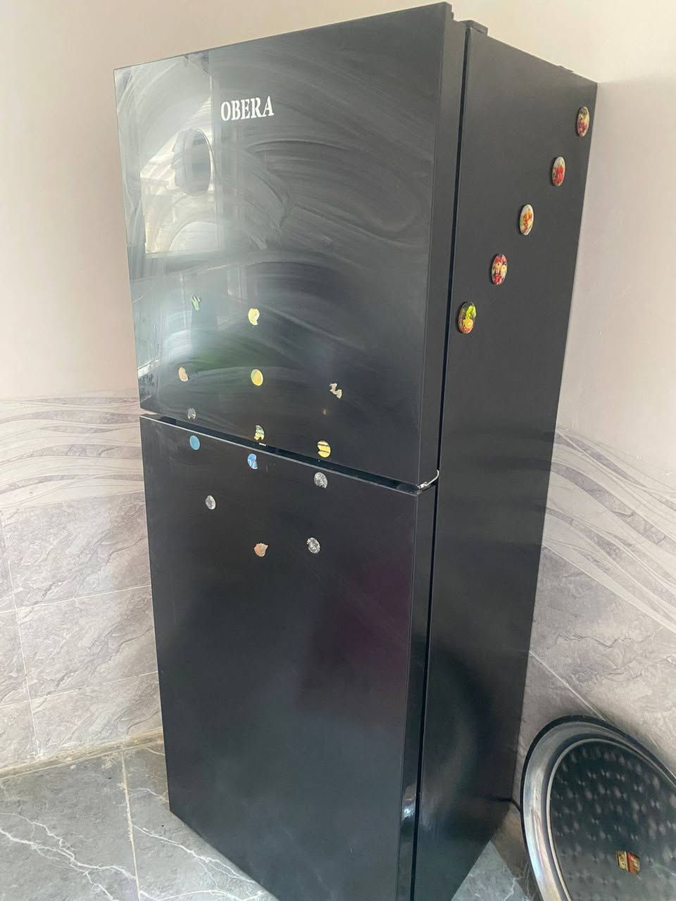 ثلاجه 28 قدم جبيره داخل اكرلك وجه جام جديده شخط مابيه ماركه اوبرا سعر 375
***********
