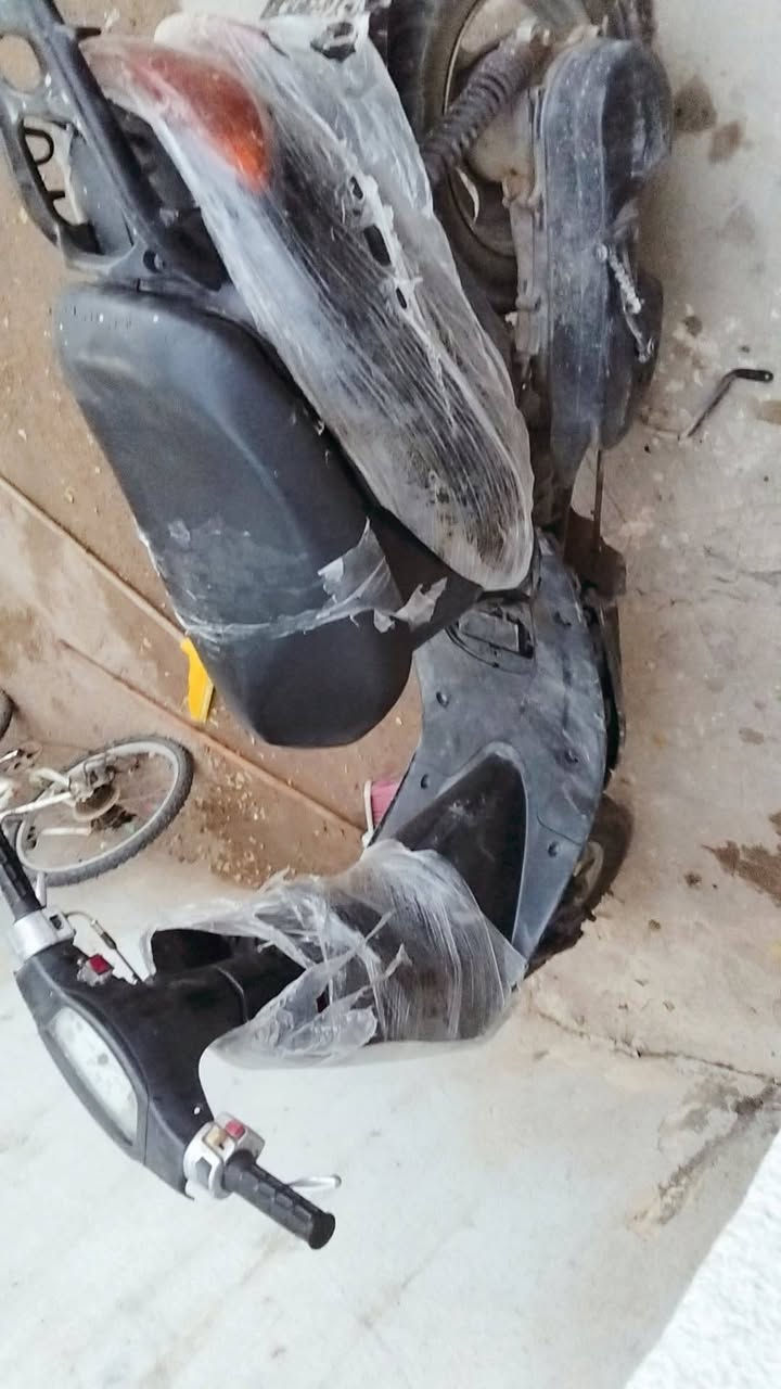 دراجه 60 نظيفه خير من الله مكينتها هندر شغاله ما بيها اي شيء سعرها 120 بيها مجال مكانها حي اور *********** عل وتساب

