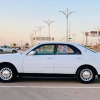 بطه • سيارة بطه • بطه 1993 • سيارة بيضاء • تويوتا كراون بطة • كراون بط...