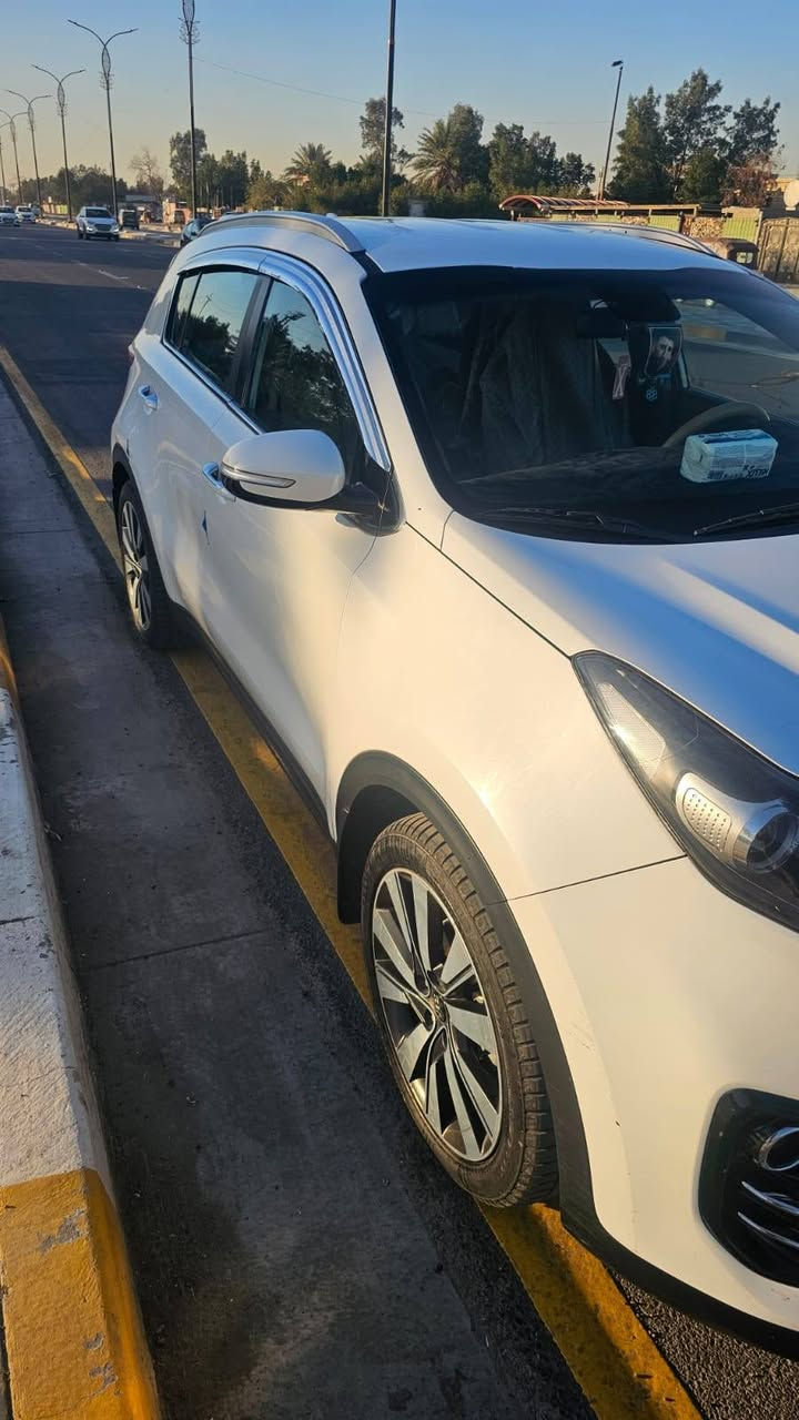 كيه سبورتج خليجي مكينه دوش 2000 موديل 2017 بيه صبغ شبر باب صدر وباقي مكفول رقم بغداد بسمي تحويل ثاني يوم ماشيه 133 عنوان بغداد البديات رقم  هاتف *********** غير متواجد فيس سعر 175 ورقه $
