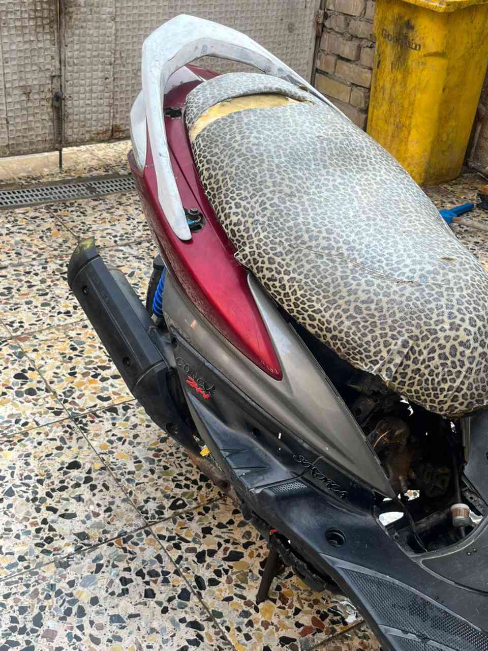 دراجه سكنس فحل ياباني كابريتر الدراجه مكينه هاون معدل فول كهربائيات شغاله الدراجه نص نكره الله شاهد تايرات جدد ام الفرش جنت خال كلجات رياضي وشلتهن الدراجه نقصها بس بجم امامي
السعر 400 الف وبيها مجال ملاحظه!!!(قابل للمراوس) اي دراجه حسب القناعه 
الاستفسار ***********
