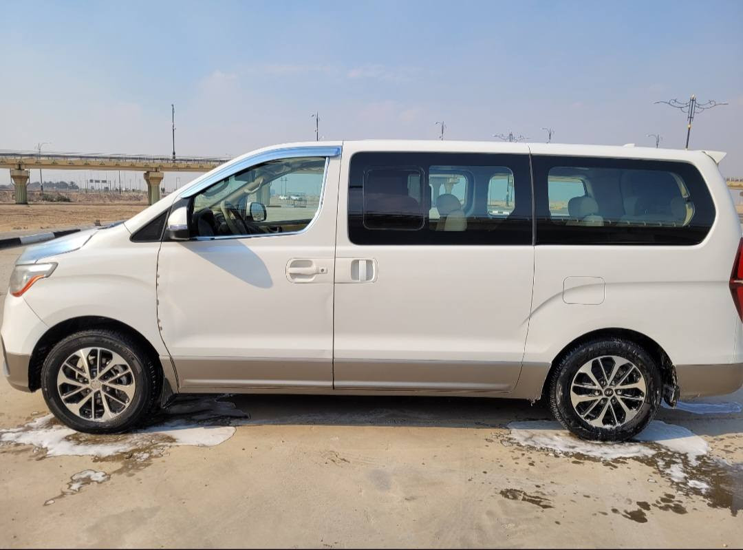 سلام عليكم ستاركس مديل ١٩ مفتوح ومحور ٧ سورنتو رقم بصره دولي بيه جويات بالباب مال السايق موضح بالصوره  والباقي كفاله من كلشي من مكينه وكير شرط السعر ٢٦٥$مكان السياره البصره
***********
غير متواجد على النت الاتصال فقط
