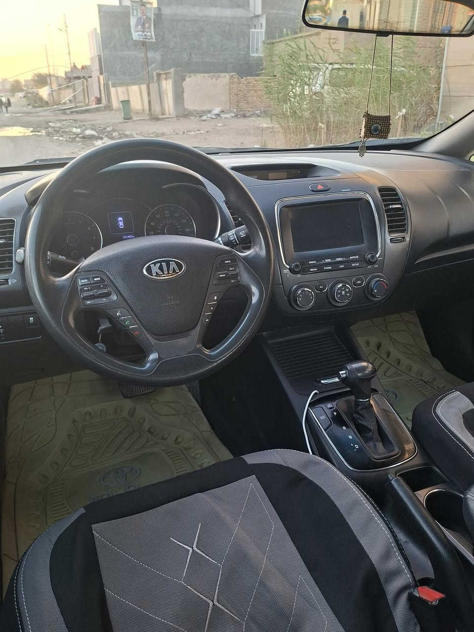 السلام عليكم كيا فورتي موديل 2018 بيها خشم الجاملغ الامامي الايمن فقط بدون ايرباك بدون دواخل مكينه كير تبريد كهربائيات كلها شرط شركه سياره جديده جاهزه بيها منظومة غاز انسه صرف بانزين رقم بابل الماني تحويل مباشر مكاني بابل المركز نادر الأولى *********** او *********** السعر 128
