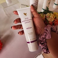 كريم مستريزنك • مقاوم شيخوخة • نفخ خدود