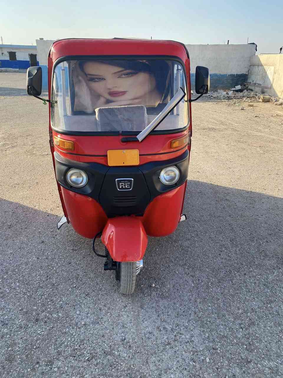 سلام عليكم تكتك خير ما الله كبل لشارع تكتك مال عيشه وراق كامله موديل 18   سعر 3800 وبيه مجال مكاني حي اور الغرير  رقم لهاتف ***********
