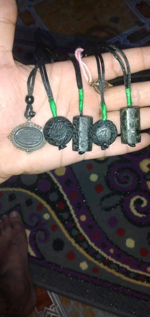 البيع شلع وفرد سعر مناسب خواتم قديم شغالات فول  مخطوطه روحانيه قويه الحجر مالهن وبيهن صياغه ثقيله سلجوقي ويدويه  كلمن وسعره  سوار فضه شاكرات  وكلايد  قديمه روحانيه وصره غزال فواح عطر مسك دام كلمن وسعره فقط اتصل على الرقم *********** رايدهن فقط علا الاتصال مامتواجد علا فيسبوك جادين فقط  وشراي احتى الاتعبني ولاتعبك ماعندي توصيل من رخصه الادمن المحترم وافق ربي يوفقك بغداد المكان
