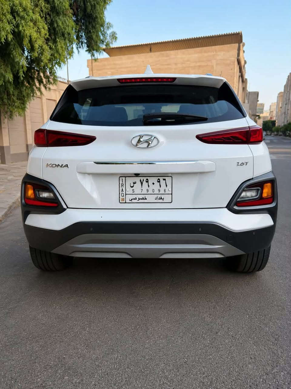 للبيع | Hyundai Kona 2020
هيونداي كونا 2020 أمريكي فول مواصفات 1/1 ✨

ماشية: 21.900 ميل

المحرك: 1600 تيربو 
✅ حادث بنيد وجاملغ معدل بارد 
✅ بدون دواخل
✅ طاك إيرباك ستيرن فقط
المواصفات: 🔥

1- فتحة سقف
2- بصمة تشغيل وأبواب + تشغيل عن بعد
3- كامرة خلفية
4- شاشة كبيرة
5- تحكمات ستيرن
6- شاشة داتاشو
7- كشن السايق كهرباء
8- كشنات جلد + تدفئة 
9- مانع انزلاق
10- إشارات بالمرايا الجانبية
11- تحديد مسار
12- شاحن موبايل وايرلس
13- ثلاث أنظمة قيادة
14- سماعات Infinity
15- رادارات
16- الزجاج كلة مغلف عازل حراري حتى الأمامية 
17- ويل كب 17
18- بلوجكتر
19- سبير منازل
موقع السيارة بغداد الاعظمية
السعر ١٤٣ وبيها مجال 
رقم الهاتف ***********
