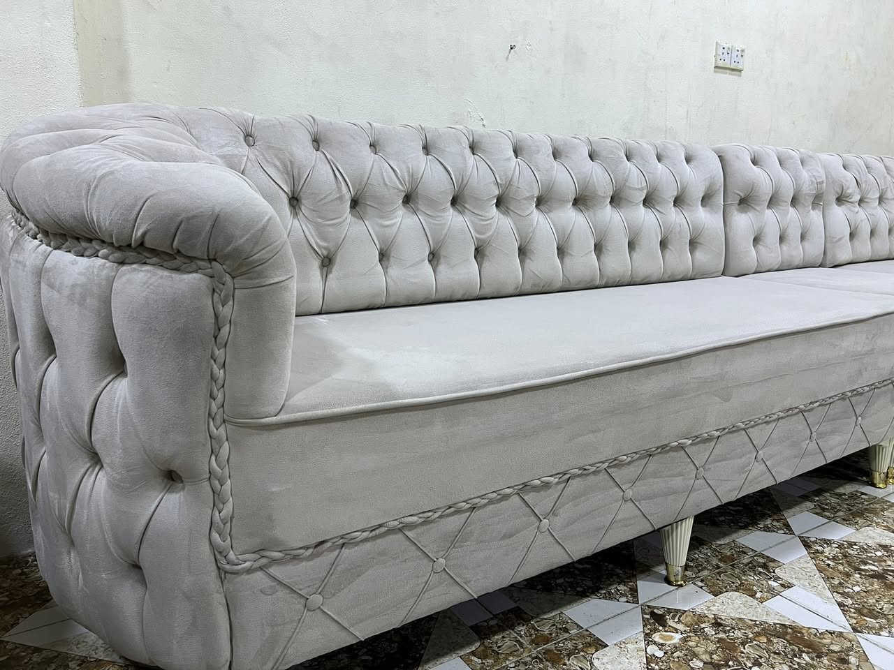 ئةم زاويية ١٢نةفةريية
بؤفرؤشتن بيعيبة لوك لؤكة
ديزايني توركيية و قوپجةدارة
فول فولة ژير رةبةلة 
ژم***********
شوين كةلار سةرجادةي ئاوارةكان
