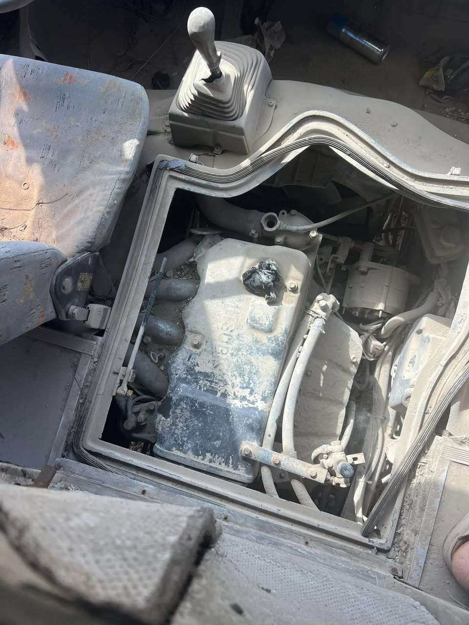 للبيع بدون ارقام بس كتاب مزاد يمكن نقلها محملة   واذا اجزاء من السيارة هم نبيع ادوات العنوان بغداد ***********
