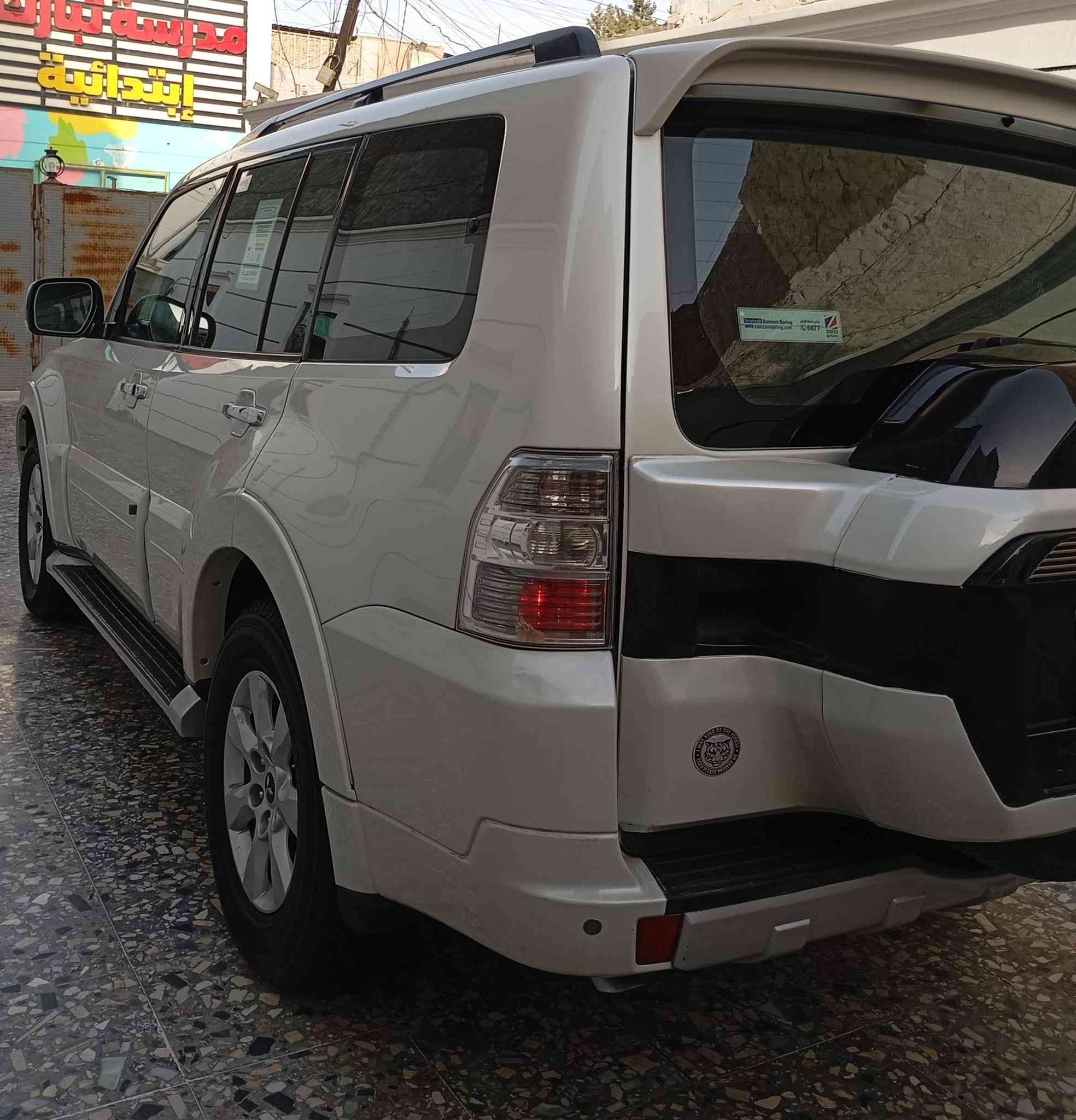 السلام عليكم باجيرو 2010 حبتور فول مواصفات 1/1 ماشيه 86 الف حقيقي ع فحص كفاله من الضربه والتبديل والبارد عده 4 اصابع بخشم الجاملغ صبغ فقط جديده وجاهزه بوضع الشركة مواصفات فتحه سقف كراسي جلد و كهرباء دمام خلفي 7 راكب 3 قطع تبريد محرك 3500 المرغوب زراك لايت فور ويل مري شفط و اشاير لد نهاري شاشة تاب كامره دواره تحكمات داخل بيجي و صاج 12 سماعة منضومة غاز ايطالية رقم بغداد دولي المكان بغداد السعررررررر 140الهاتف ***********...
