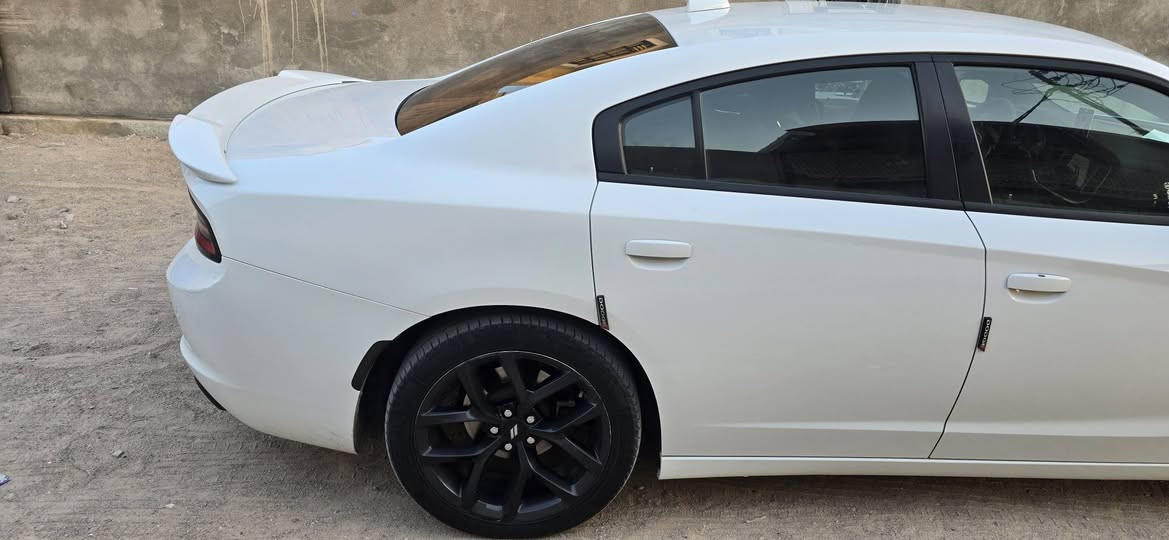 دوج جارجر 2018 السياره نضيفه كير محرك كفاله حداديه تخم تاير استخدام شخصي وارد كندي بيه كلير بلمدكر الوره مال السايق وبيه طخه بلباب مال سليق موضحه بلصور الباقي كفاله تحويل فقط راعيه بلبصره  السعر 215 رقم *********** وتساب +اتصال البصرة, العراق
